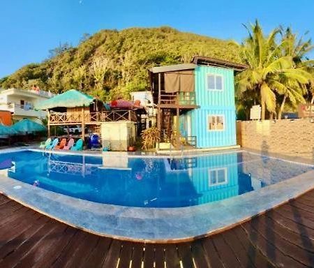 Aura Marina Sands Beach Resort Baler Exterior foto