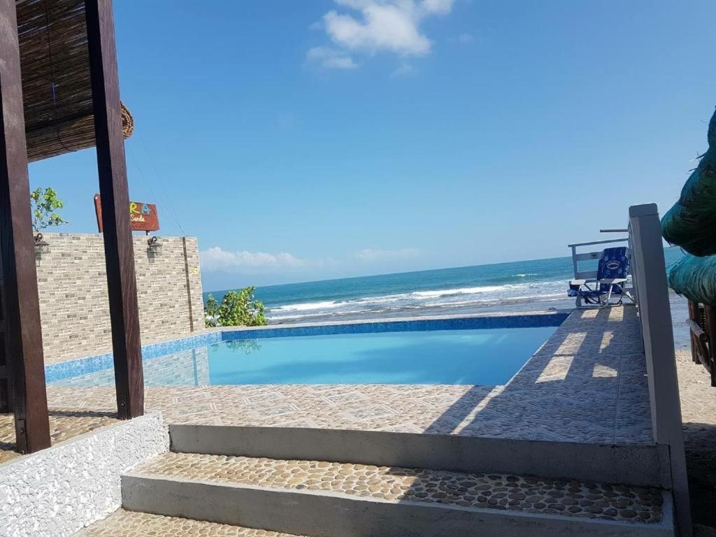 Aura Marina Sands Beach Resort Baler Exterior foto